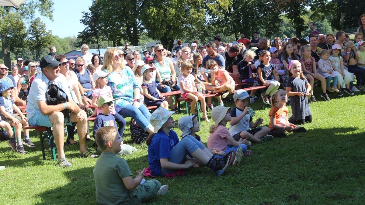 Ein Sommertag beim Klub-Familienfest der Funkemedien TA, OTZ und TLZ im Freizeit und Erholungspark Possen mit vielen Überraschungen. Eine Dankeschön-Veranstaltung an die treuen Leser.