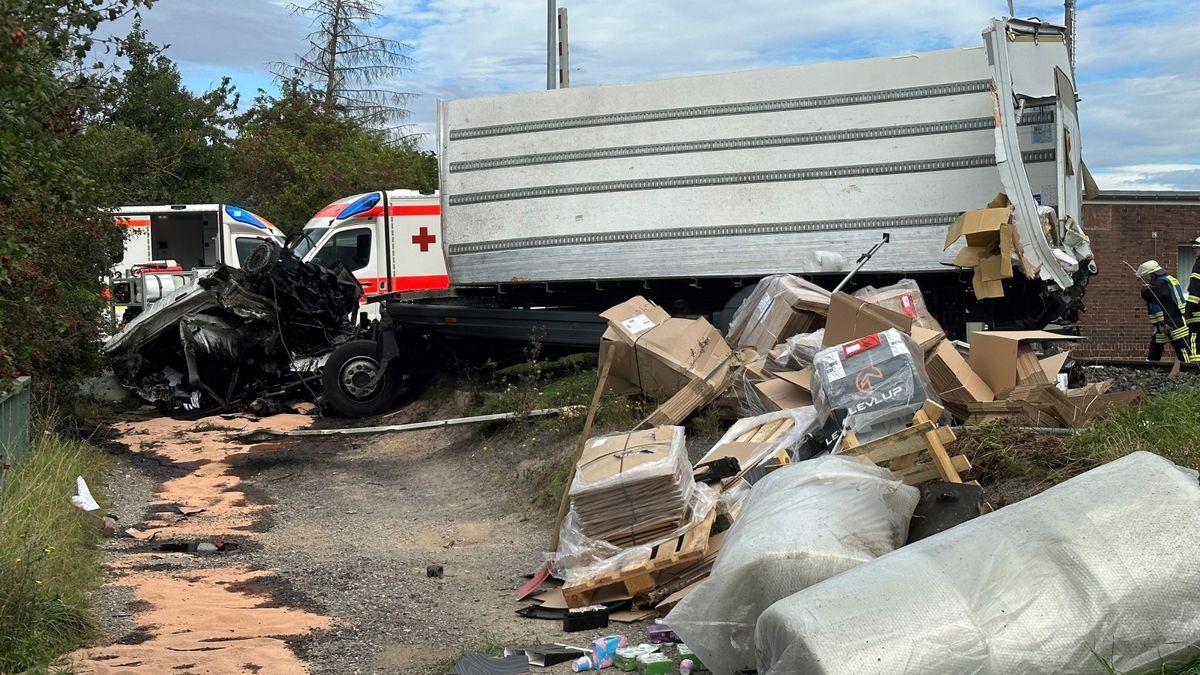 Notarzt, Rettungshubschrauber, Sanitäter, Polizei und Feuerwehren kamen zum Einsatz.