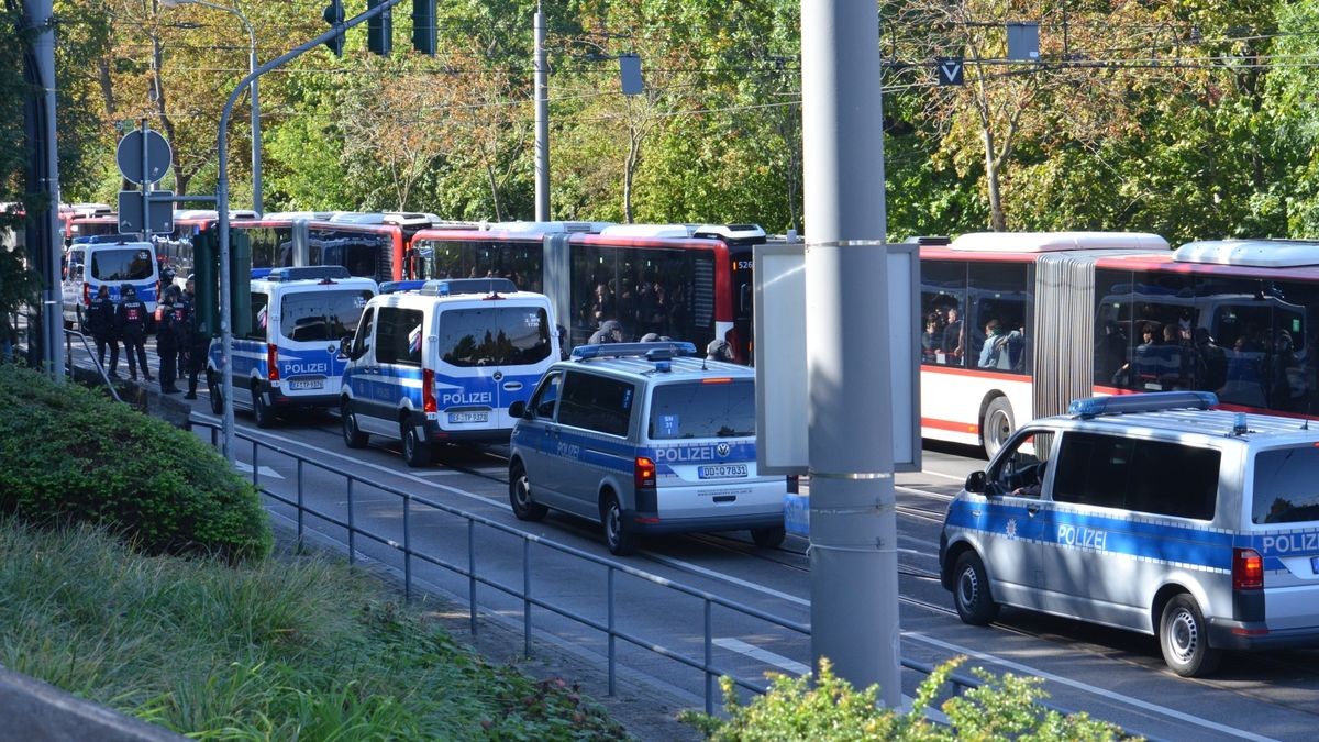 Weitere Bilder von der Ankunft der Fans vor dem Thüringen-Derby.