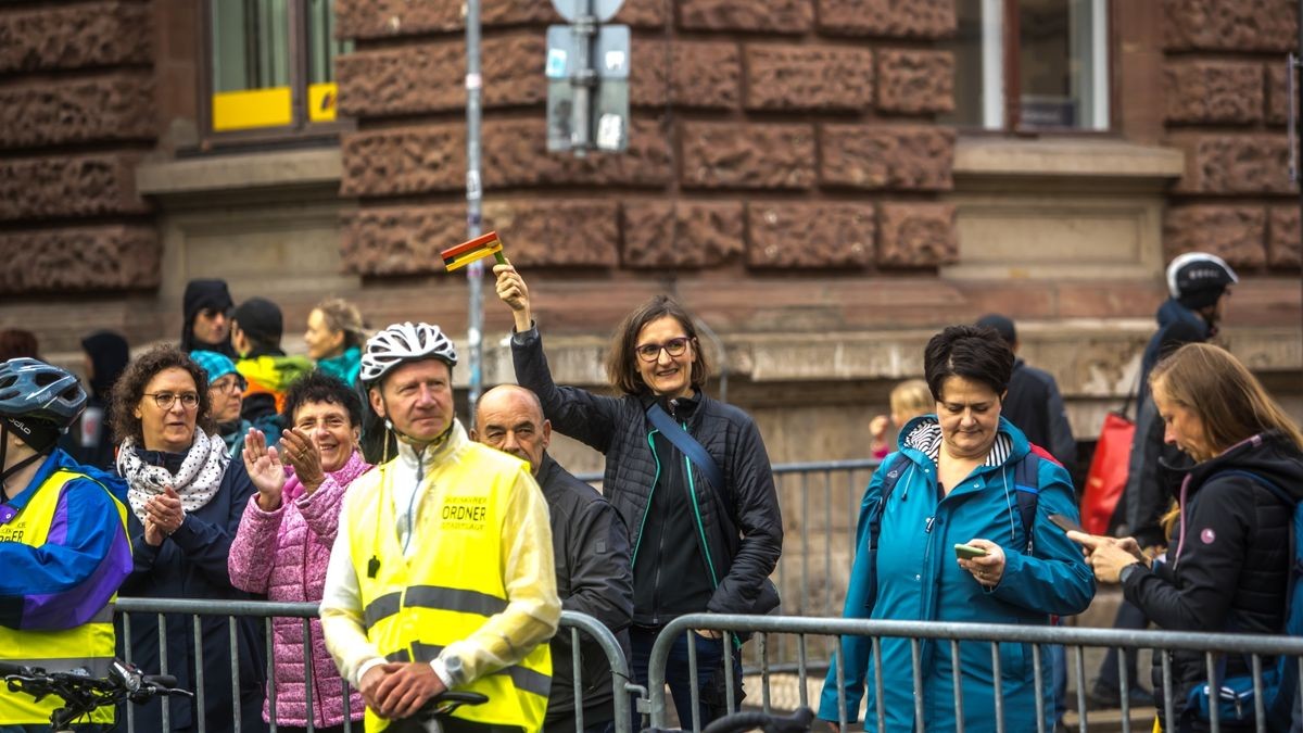 Bereits am Vormittag hatten sich die Kinder und Jugendlichen vor dem Weimarer Goetheplatz gemessen.