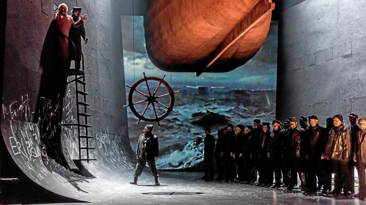 „Der fliegende Holländer“ läuft nach einer Wiederaufnahme am Theater. Das Haus würde gewiss lieber damit Schlagzeilen machen. 