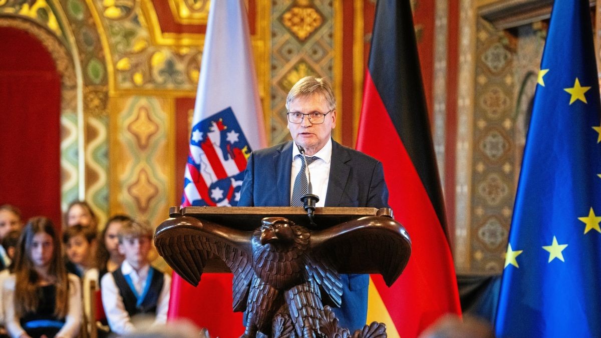 Thüringens Verfassungsgerichtshofsprässident Klaus von der Weiden beim Festakt anlässlich des 30-jährigen Jubiläums der Landesverfassung auf der Wartburg.