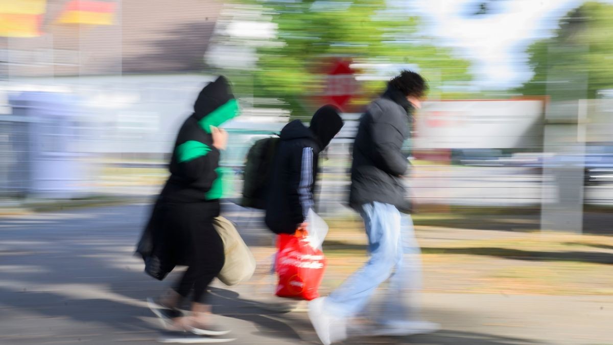 Die CDU in Thüringen fordert von Flüchtlingen, dass sie sich an gemeinnütziger Arbeit beteiligen. (Symbolbild)