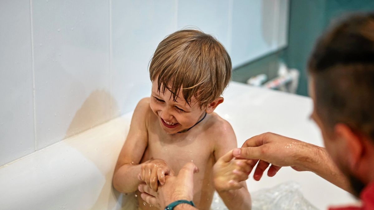  nackt kinder Kinderpornografie: Nacktfotos in der Cloud für Eltern gefährlich