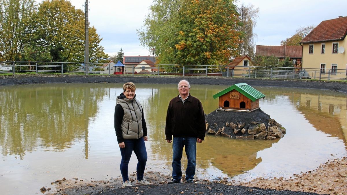 Ist der Dorfteich in Grobengereuth endlich dicht?