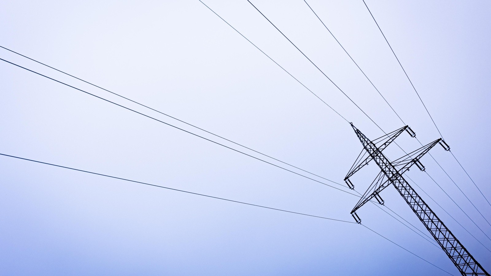  Strompreis steigt – heftige Prognose für 2024 Motiv 