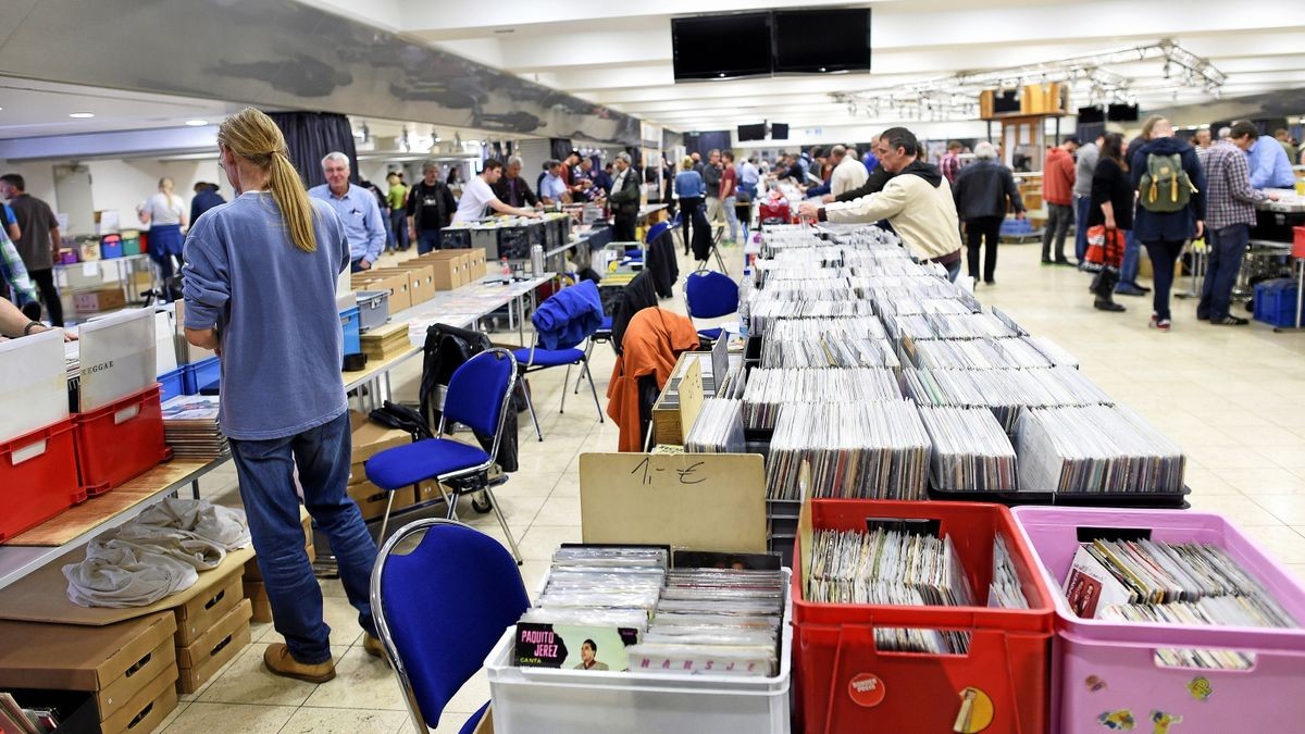 Riesige Plattenbörse in Essens Grugahalle: Das erwartet Vinyl-Fans