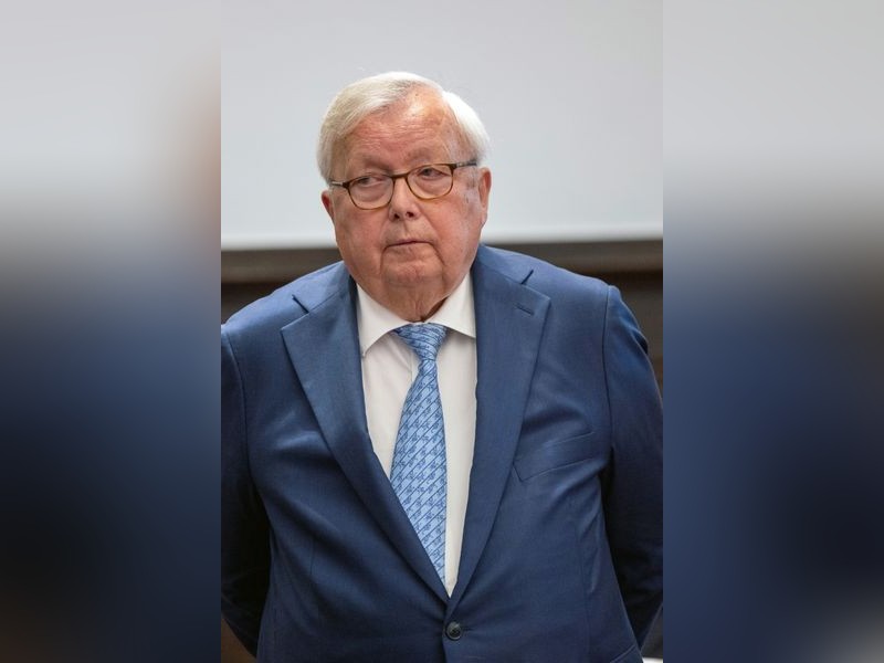 WarburgBanker Christian Olearius erhält Schadenersatz