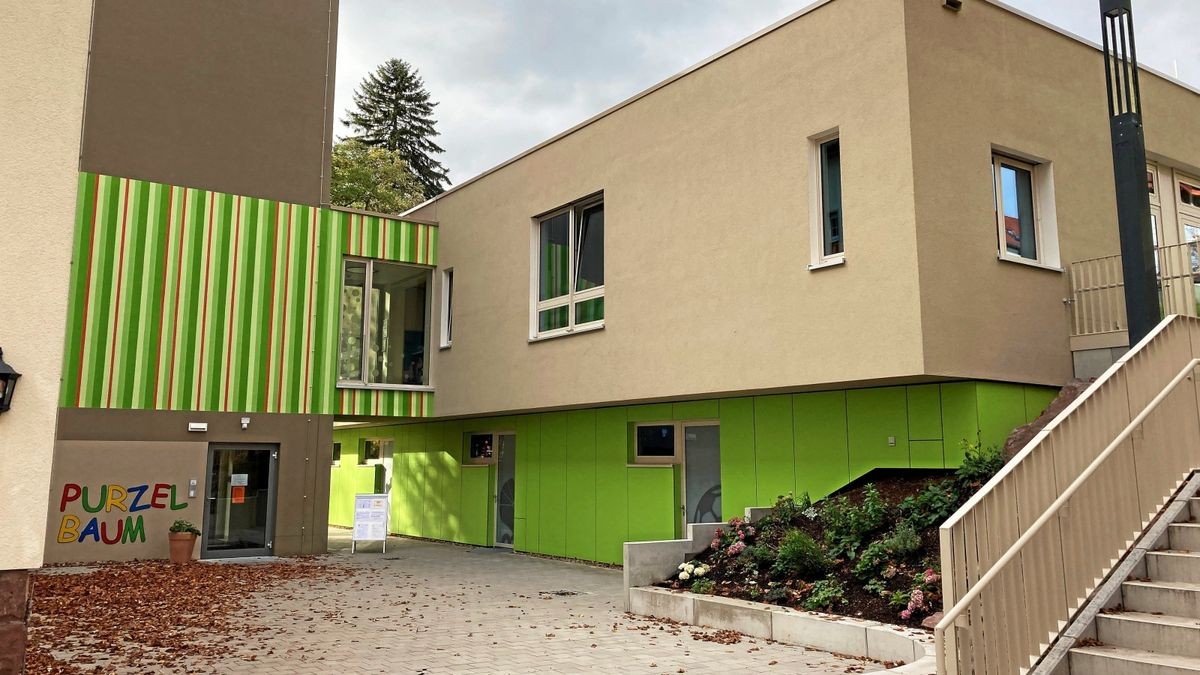 Prominente lesen Kindergarten-Kindern im Landkreis Gotha vor