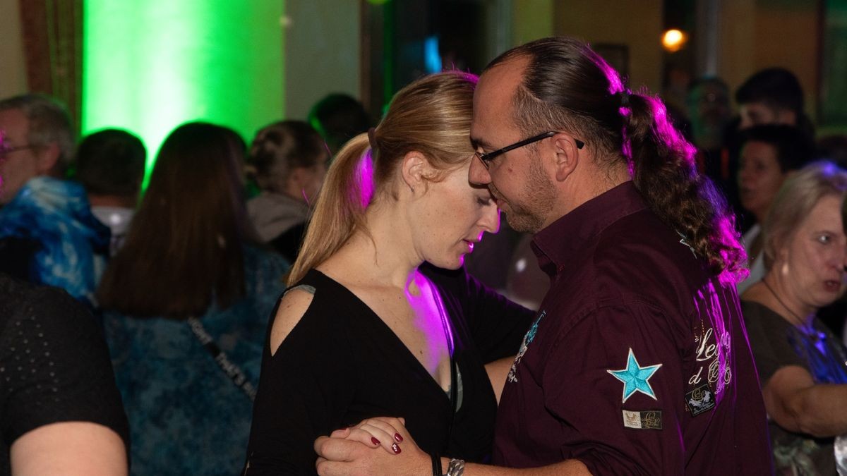 Schlagerparty in der Lürbke Das sind die schönsten Fotos