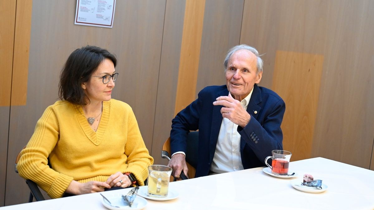 Liebe 43 Jahre Altersunterschied Paar packt über geheime Beziehung aus