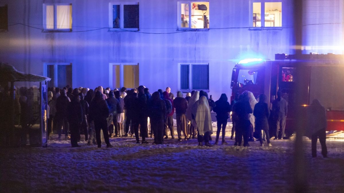 In der Nacht zum Montag kam es in der Erstaufnahmeeinrichtung für Flüchtlinge auf dem Suhler Friedberg zu einem Brand. 