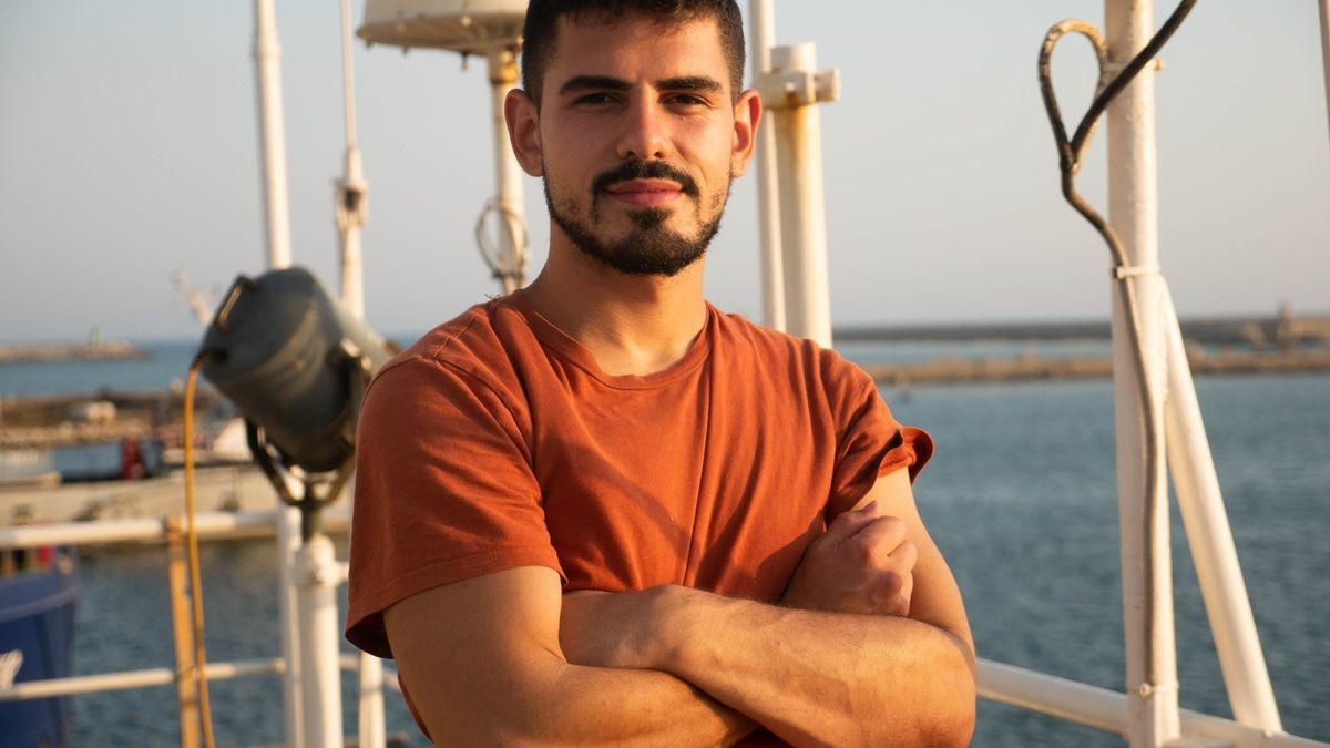 Adrian Pourviseh war vor zwei Jahren auf dem Schiff. Am Sonntag, 3. November 2023, liest er beim Kulturbrunch im Weimarer Gaswerk aus seinem Buch.