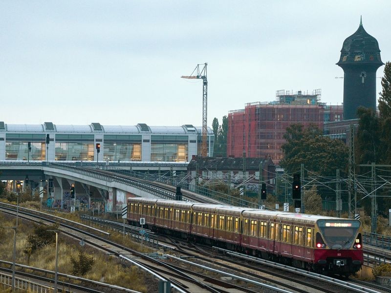 Drei Berliner Bahnhöfe unter europäischen Schlusslichtern