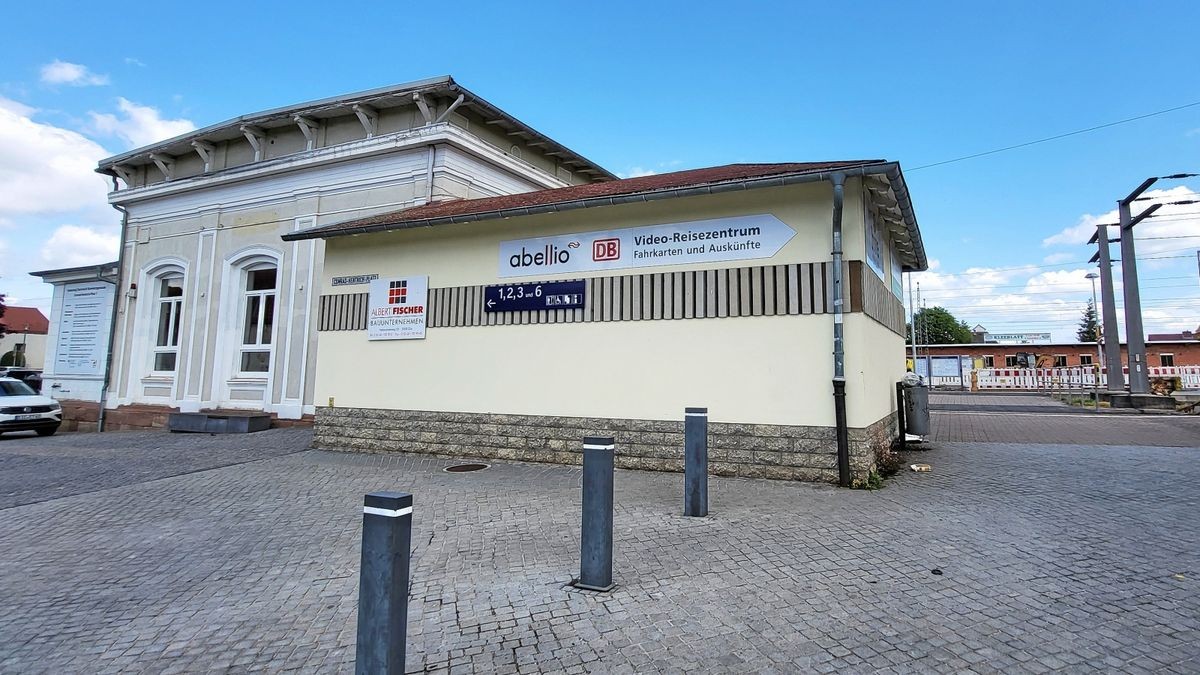 Derzeit saniert die Deutsche Bahn den Leinefelder Bahnhof.