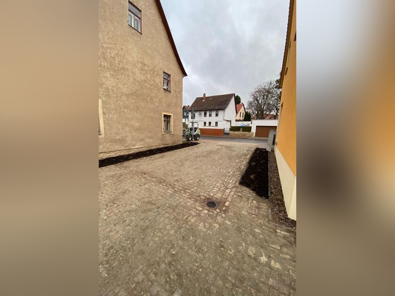 Friedhofsweg in Taubach fertig saniert