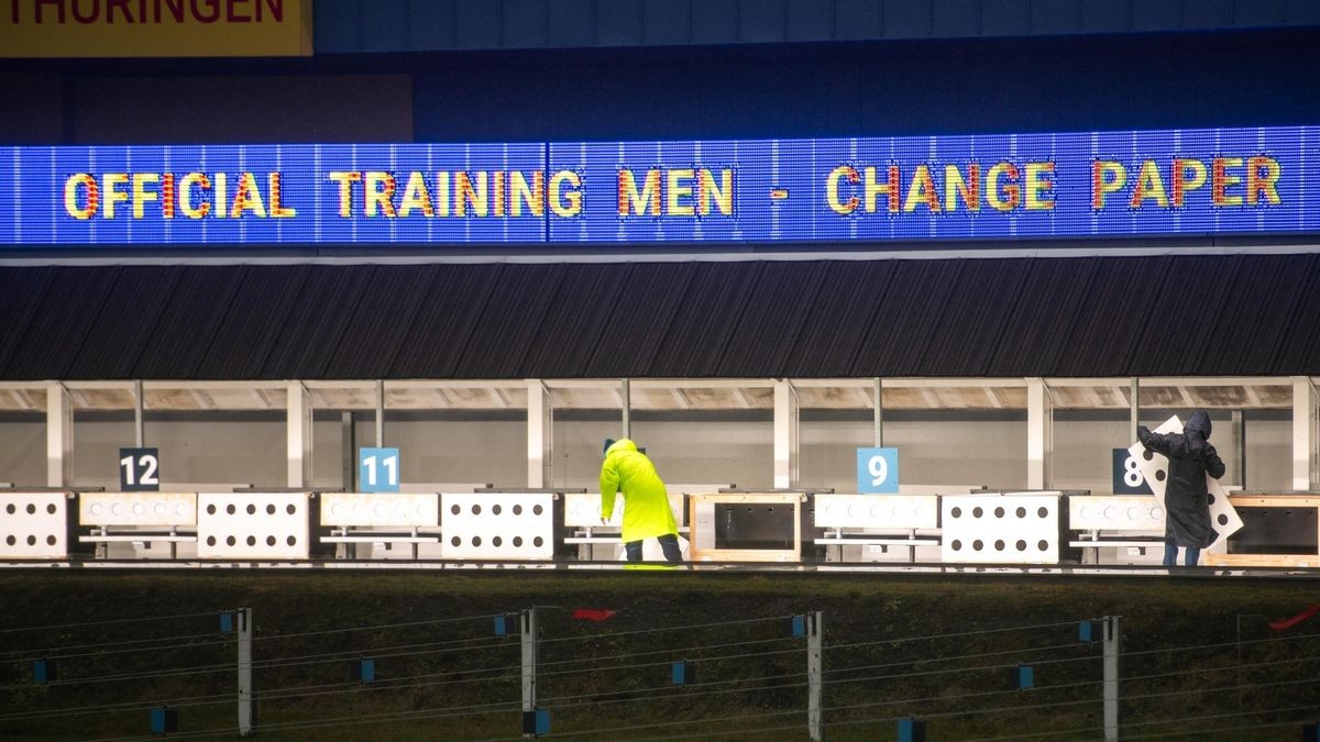 Regen und Wind setzten am Mittwoch in Oberhof nicht nur den Athleten zu. Auch die vielen Helfer beim Biathlon-Weltcup arbeiteten unter erschwerten Bedingungen.