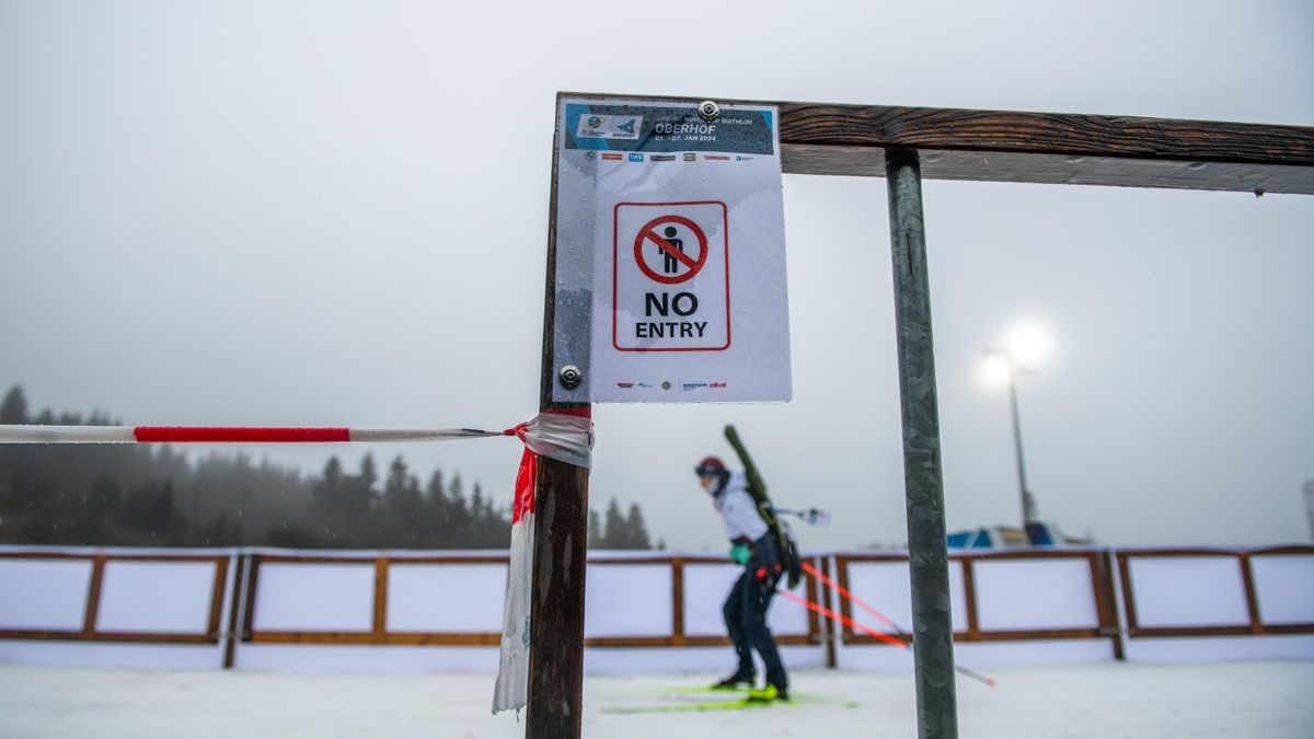 Regen und Wind setzten am Mittwoch in Oberhof nicht nur den Athleten zu. Auch die vielen Helfer beim Biathlon-Weltcup arbeiteten unter erschwerten Bedingungen.