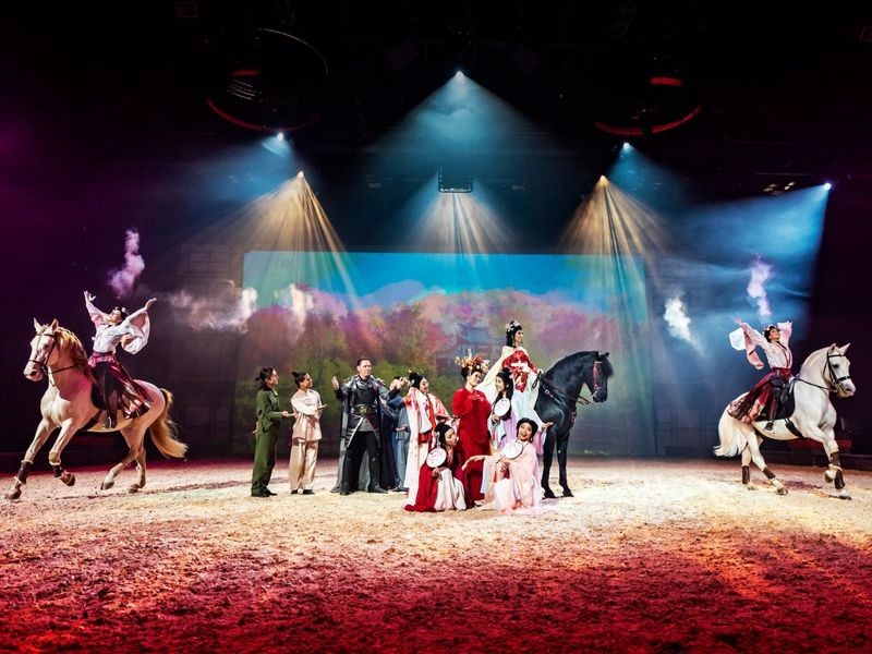  „Cavalluna“ zeigt „Land der Tausend Träume“ in Hamburg Motiv 