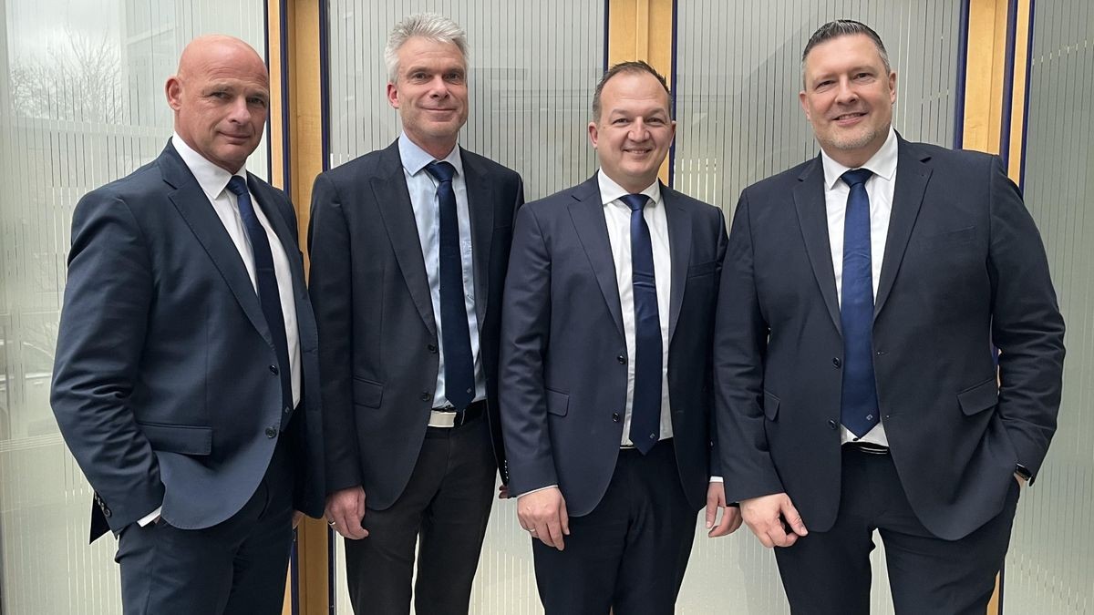 Die vier Vorstandsmitglieder aus der Nordthüringer Volksbank und der VR Bank Westthüringen wollen die Zukunft ihrer Banken künftig gemeinsam gestalten (von links): Peter Herbst (Nordthüringen), Ralf Schomburg (Westthüringen), Marco Schmidt (Nordthüringen) und Mario Werneburg (Westthüringen).