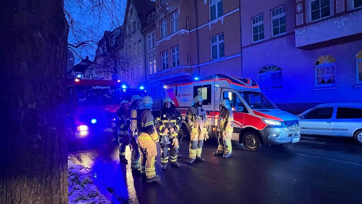 Erneuter Brand in Nordhäuser Mehrfamilienhaus Verdächtige vorläufig festgenommen