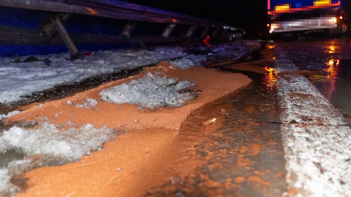 Am Mittwochabend sorgte überfrierende Nässe und Glatteis für ein Chaos auf der Autobahn A71 in Richtung Suhl zwischen den Anschlussstellen Meiningen-Nord und dem Dreieck Suhl.