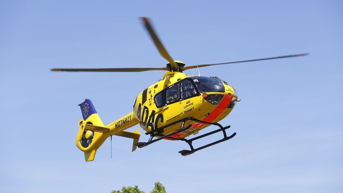 Hemer Rettungshubschrauber landet direkt am Busbahnhof