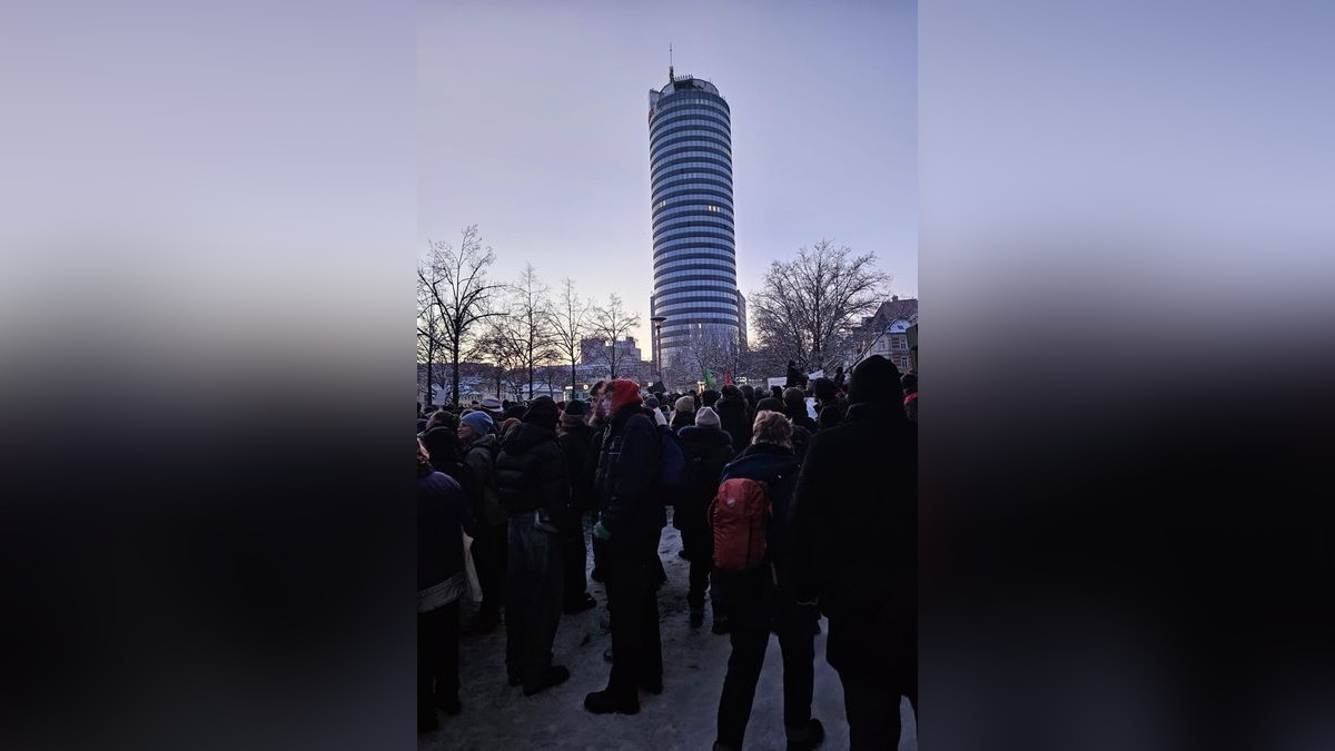 Weitere Bilder von der Demo in Jena.