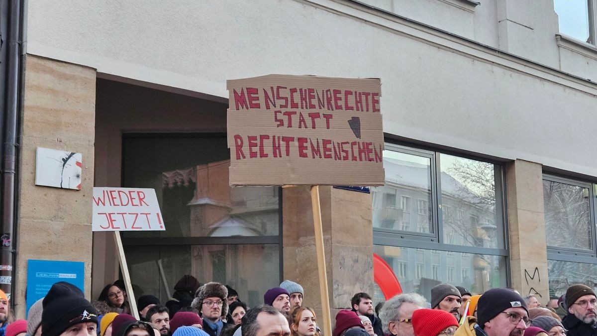 Weitere Bilder von der Demo in Jena.