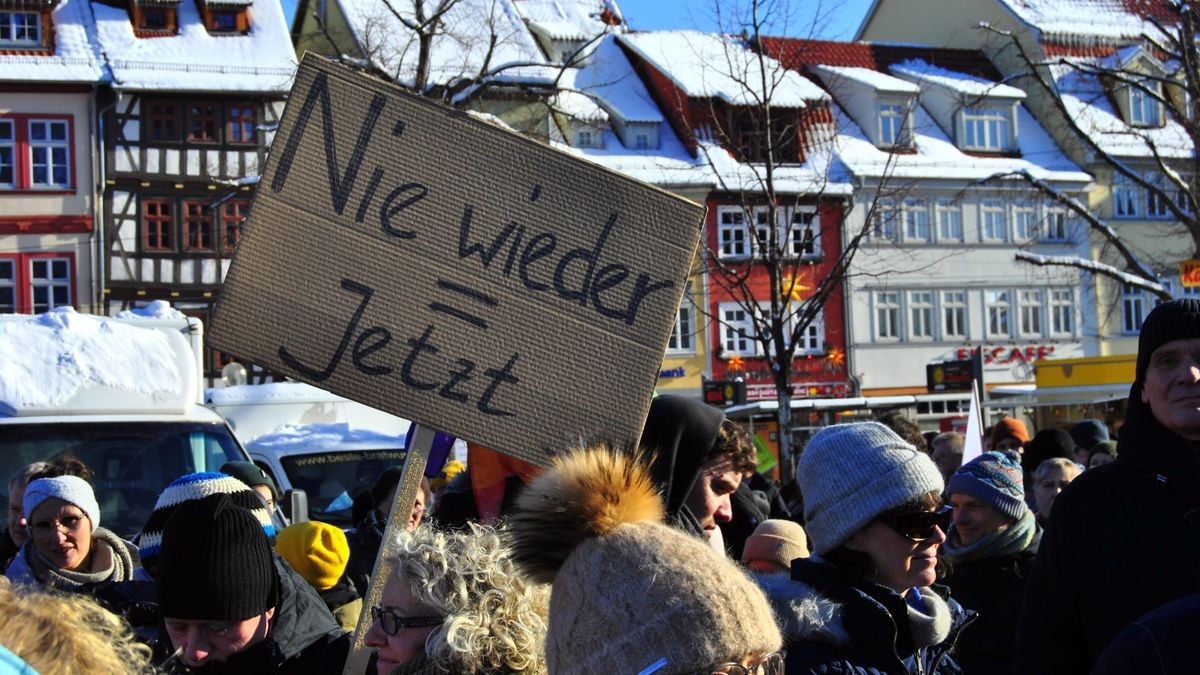 Vom Domplatz startete die Kundgebung durch die Erfurter Innenstadt.