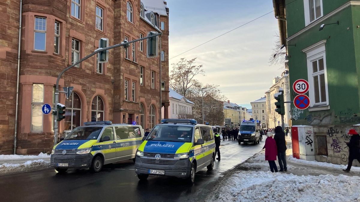 Vom Hirschgarten, vorbei am Presseklub, dann ging es weiter zum Anger.