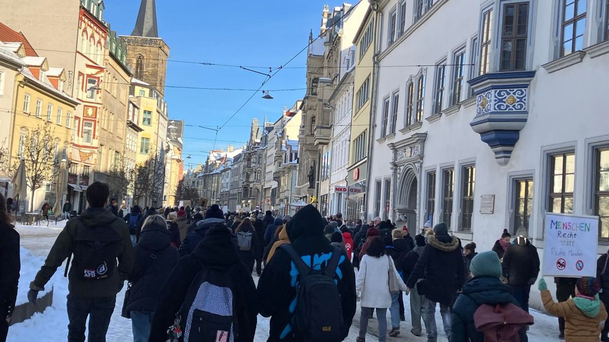 Vom Hirschgarten, vorbei am Presseklub, dann ging es weiter zum Anger.