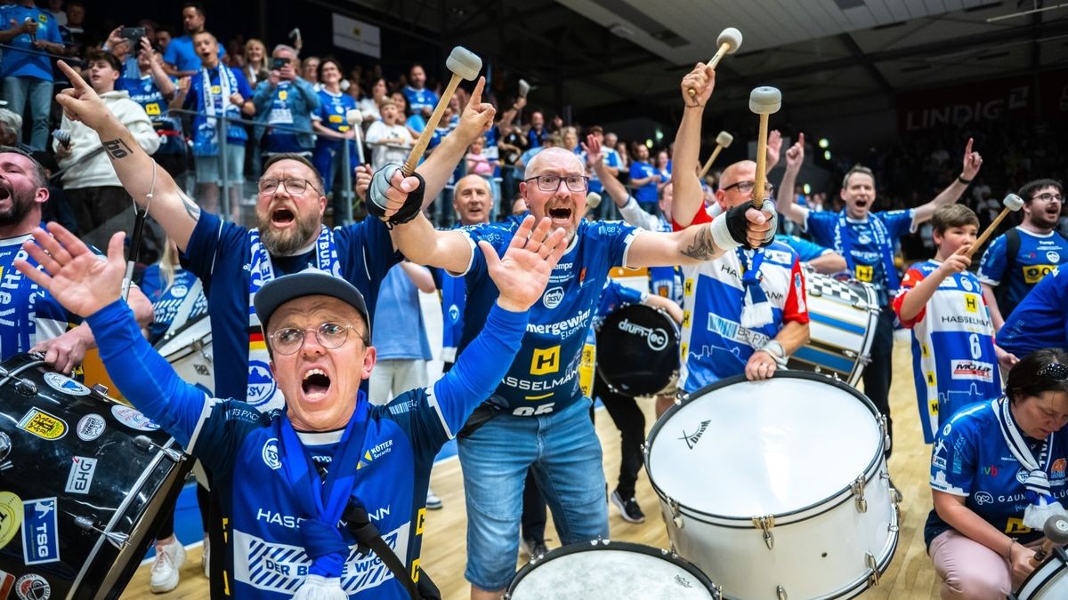 Die Fans des ThSV Eisenach feuern ihre Mannschaft an  – in heimischer Halle und auswärts.