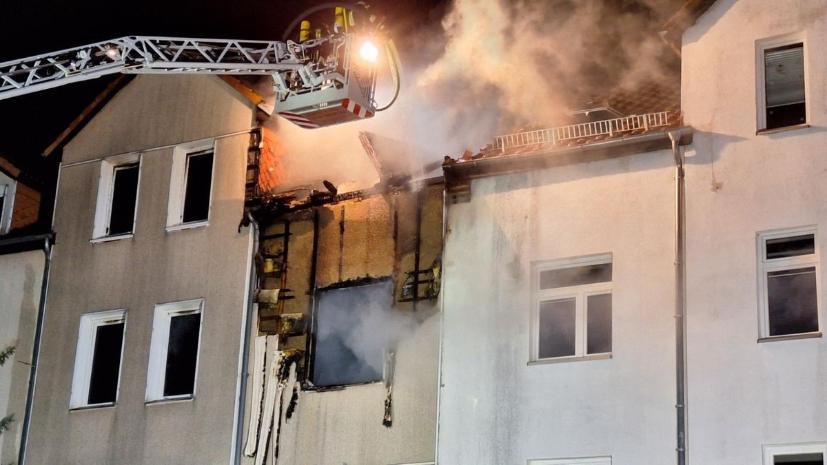 Acht Verletzte gab es nach einem Wohnhausbrand in Eisenach Ende Januar.