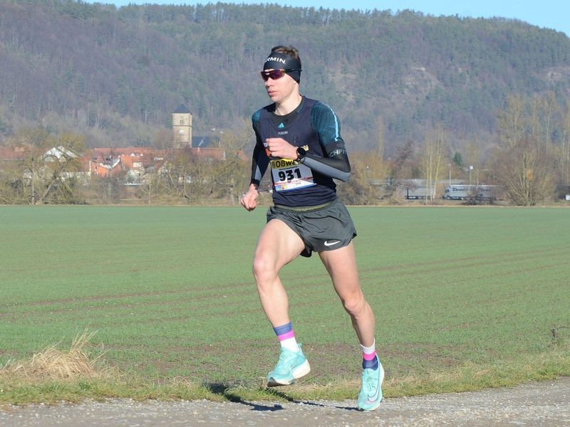 Marcel Bräutigam siegt und rennt eine Zusatzschleife