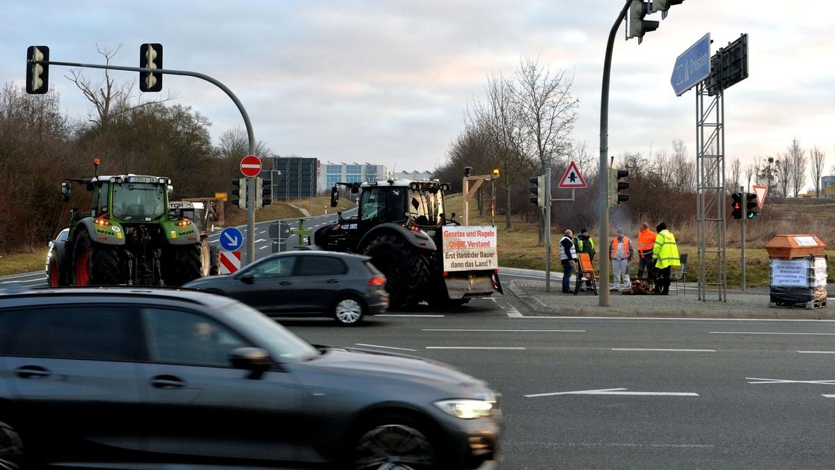 Auch die A4-Anschlussstelle Gera-Langenberg wurde blockiert.