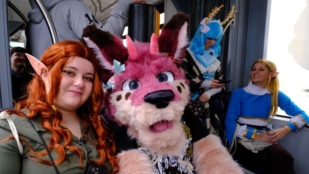 Zur MAG-C-Messe in Erfurt trafen sich Gamer, Cosplayer und Anime-Fans. Auch Elfen sind mit der Evag unterwegs.