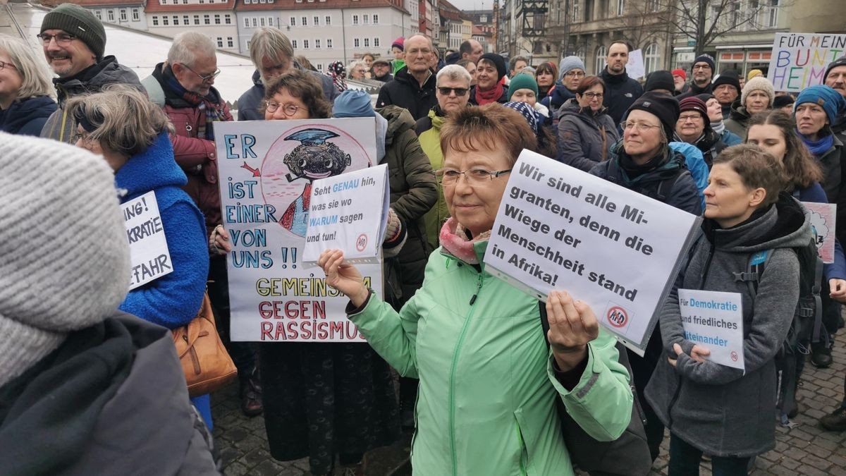 Weit über 2000 Menschen beteiligten sich am Samstag an der vom Bündnis gegen Rechtsextremismus organisierten Demonstration 