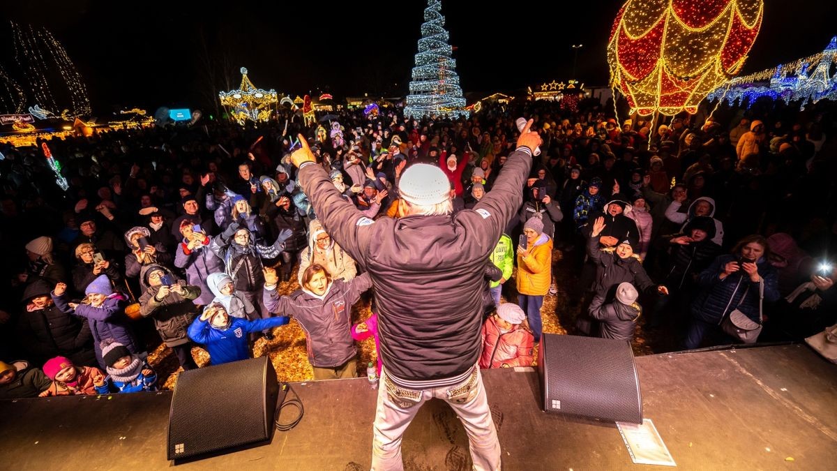 DJ Anton sorgte mit seiner DJ-Ötzi-Double-Show für gute Stimmung.