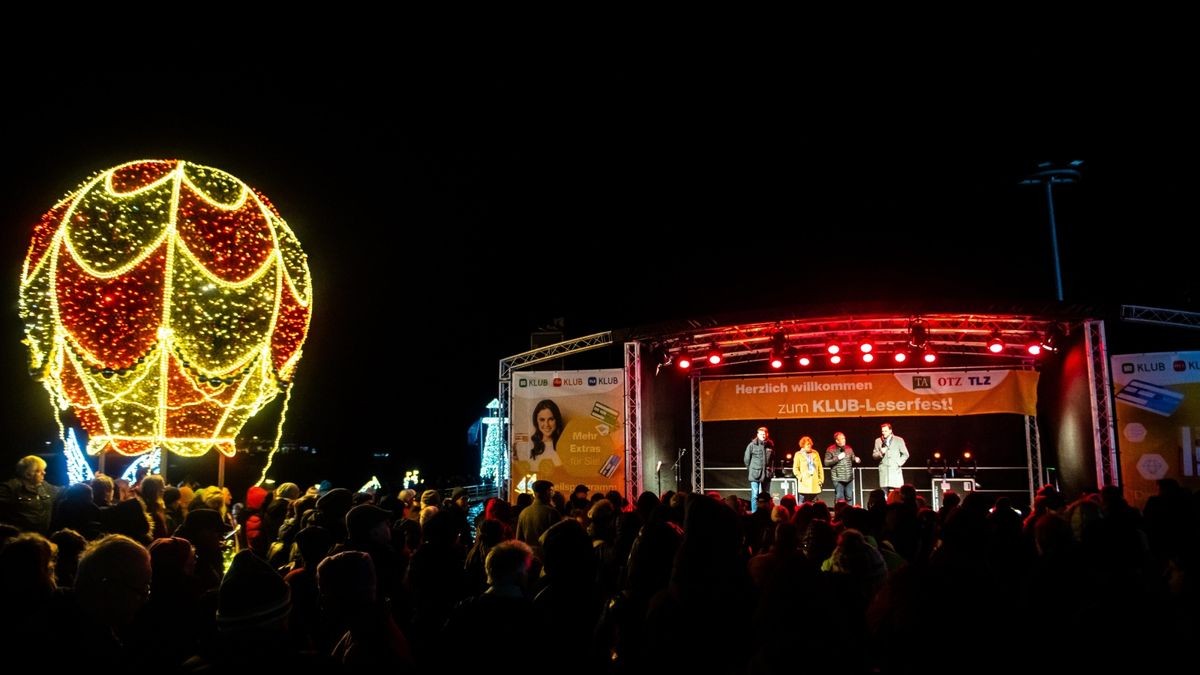 KLUB-Leserfest von TA, OTZ und TLZ in der „Thüringer Glitzerwelt“ am Stausee Hohenfelden.