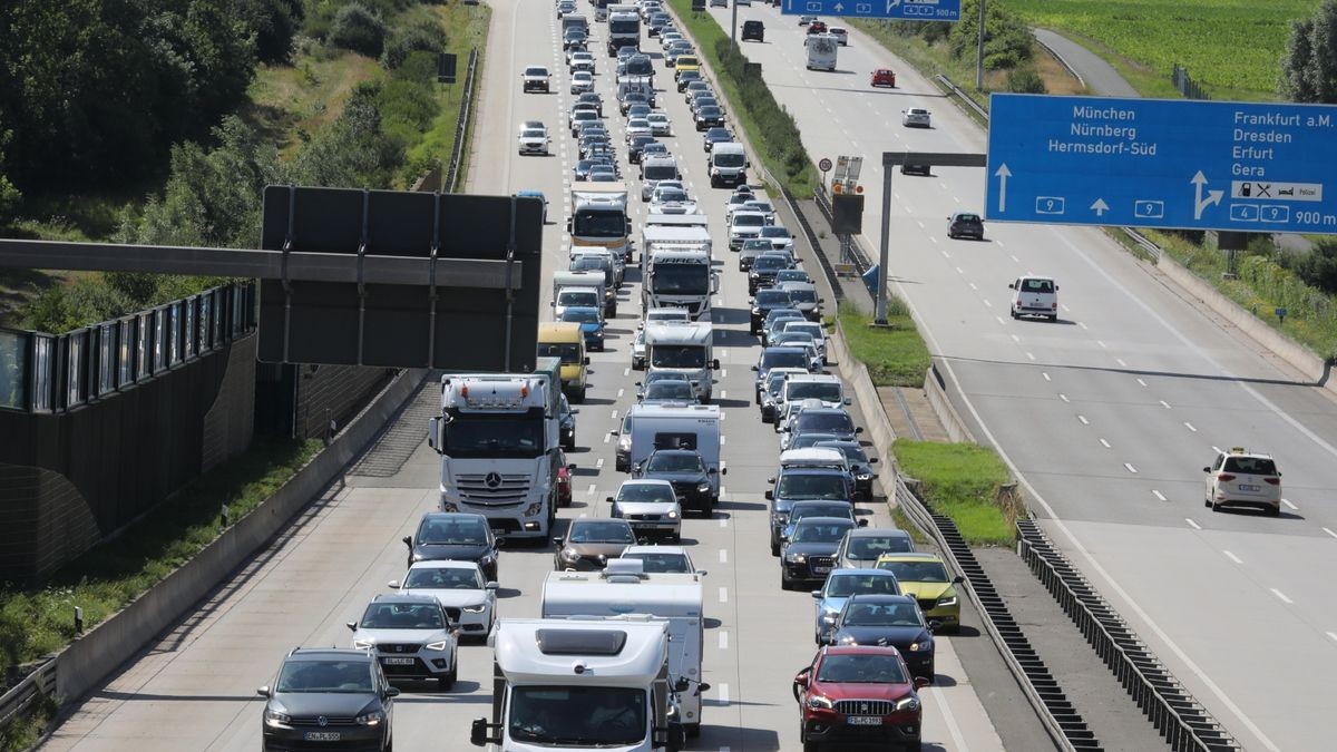 Im vergangenen Jahr standen Autofahrer in Thüringen deutlich länger im Stau. (Archivbild)