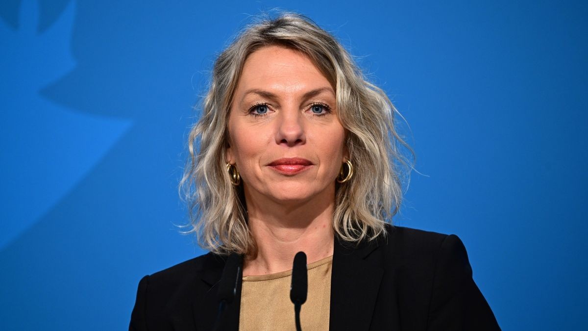 Susanna Karawanskij (Linke), Ministerin für Infrastruktur und Landwirtschaft von Thüringen