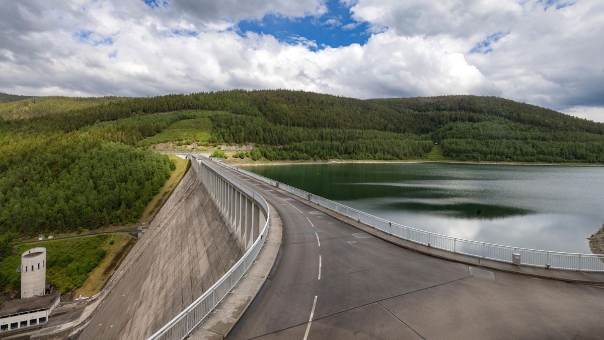 Mit der 2013 in Betrieb genommen Trinkwassertalsperre Leibis/Lichte werden rund 350.000 Menschen mit Wasser versorgt. Sie dient auch dem Hochwasserschutz (Archivfoto).