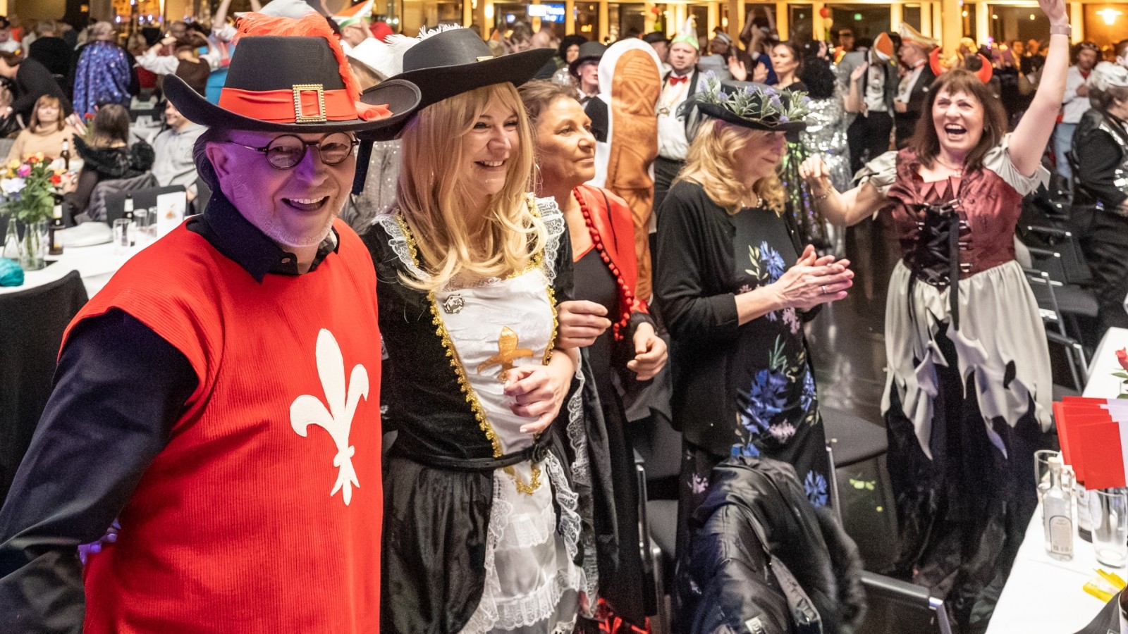 Herner Prunksitzung: 48 Impressionen von der Karnevalsparty