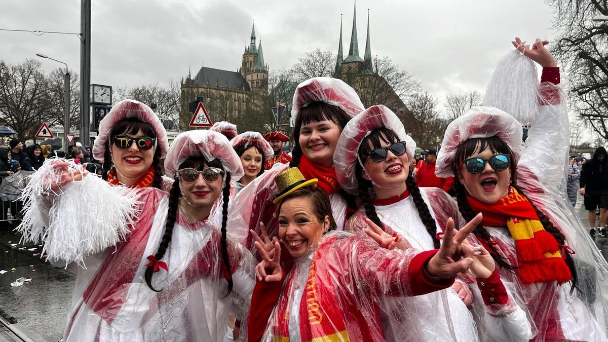 Gute Laune trotz Regen - die Töttelstedter Mädels.