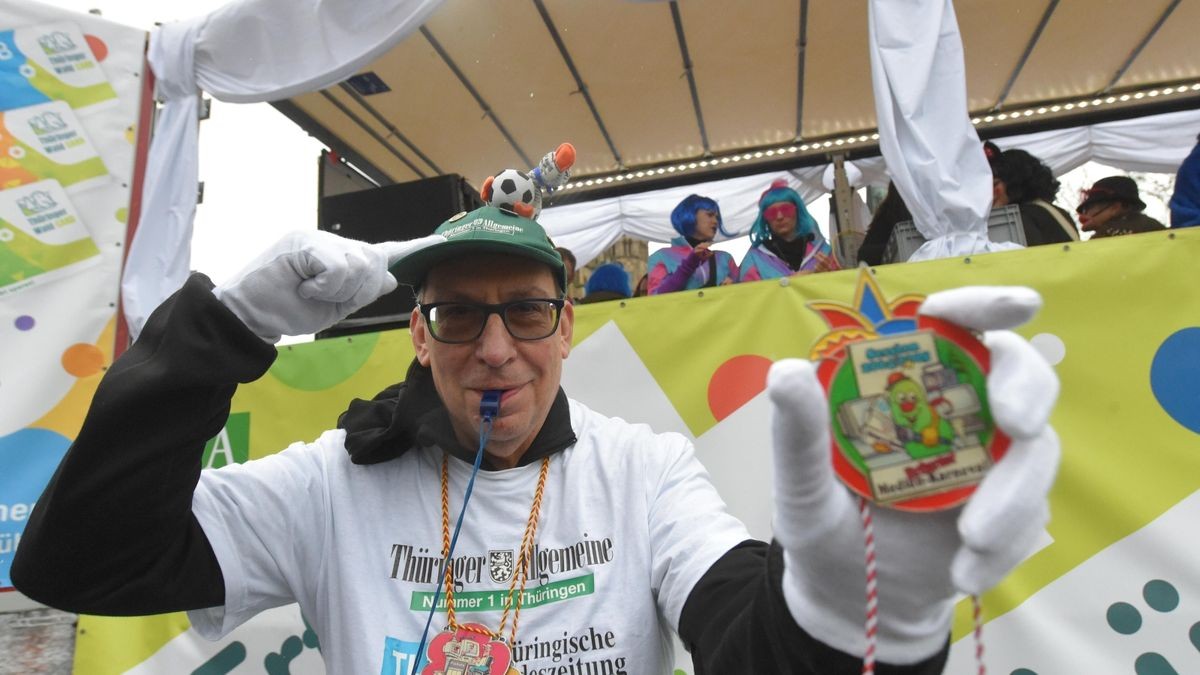 Ralf Hüttner, Gewinner und treuer Fan, fuhr auf dem Funke-Wagen mit.