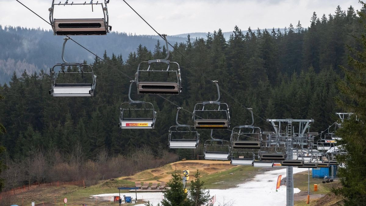 Wie hier am Fallbachhang in Oberhof, war der Andrang an den Skiliften gegenüber dem letzten Winter rückläufig.