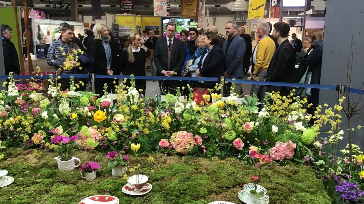 Es grünt und blüht auf der Thüringen-Ausstellung nicht nur in der Sonderschau zu den Parks und Gärten im Freistaat, die auch Messeveranstalterin Constanze Kreuser und Ministerpräsident Bodo Ramelow besuchten.