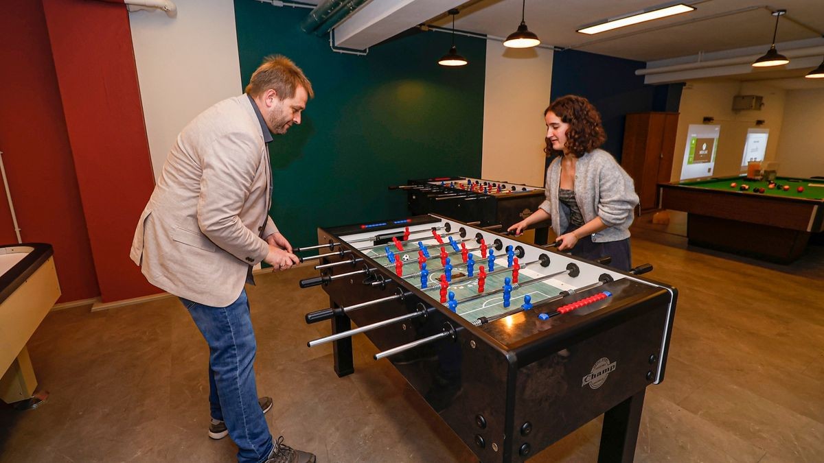 Iserlohn Gymnasium An der Stenner hat neuen Bewegungsraum