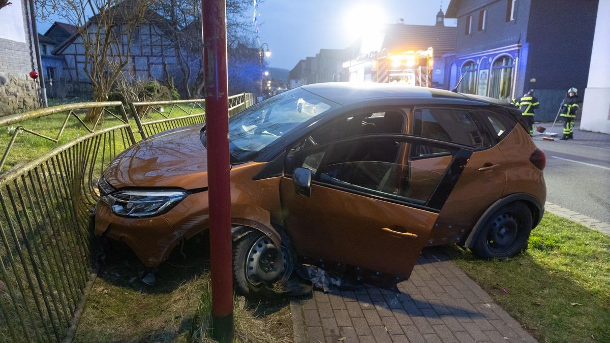 Wieso es zu dem Unfall kam, war am Abend noch unklar.